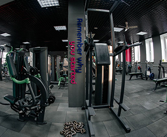 Большое разнообразие тренажеров без очередей к ним